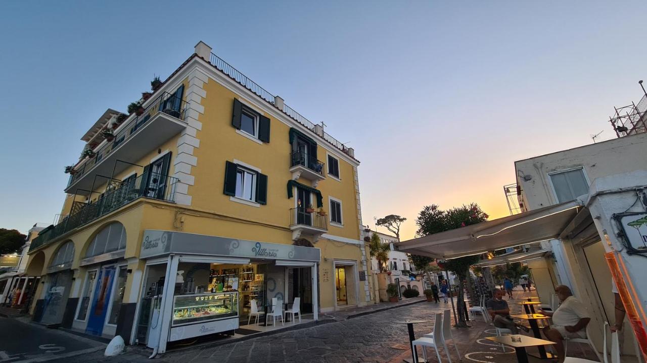 La Piazzetta Couette-café